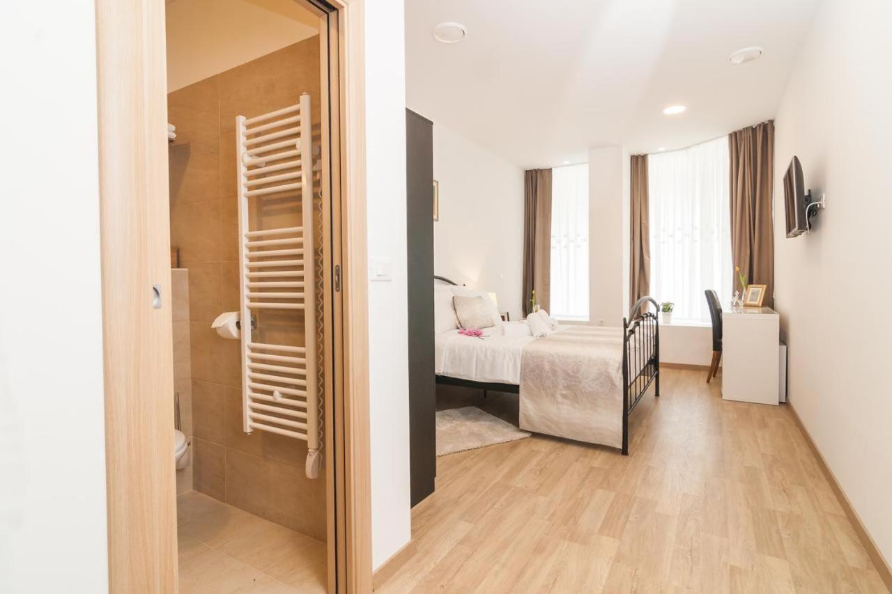Via Domus Hotel Сплит Екстериор снимка